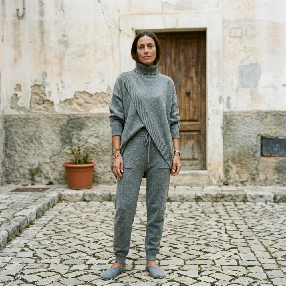 Madline24 - Lotal | Asymmetrisches Geripptes Hose und Pullover Set Damen